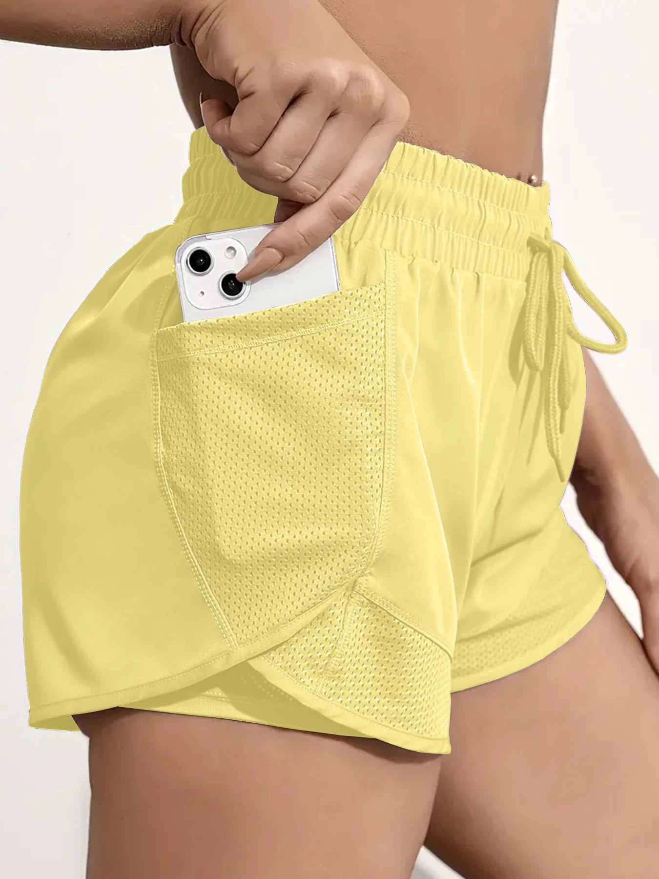 Women's Elastic Sports Shorts With Pockets